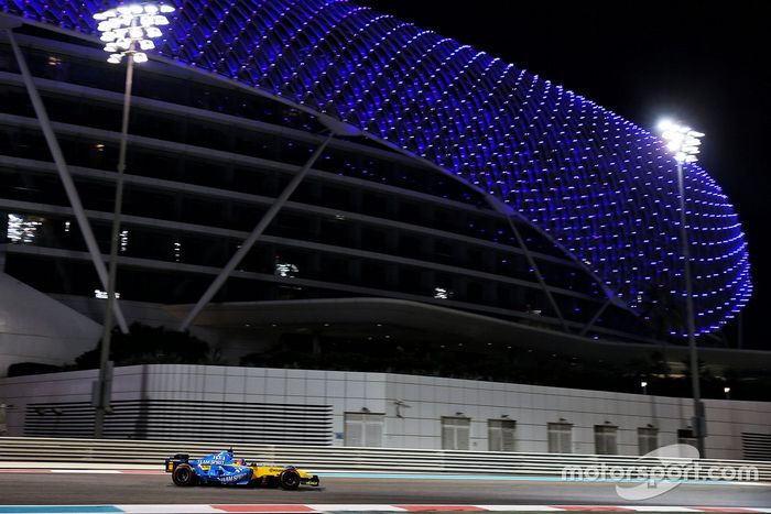 Fernando Alonso, Renault R25
