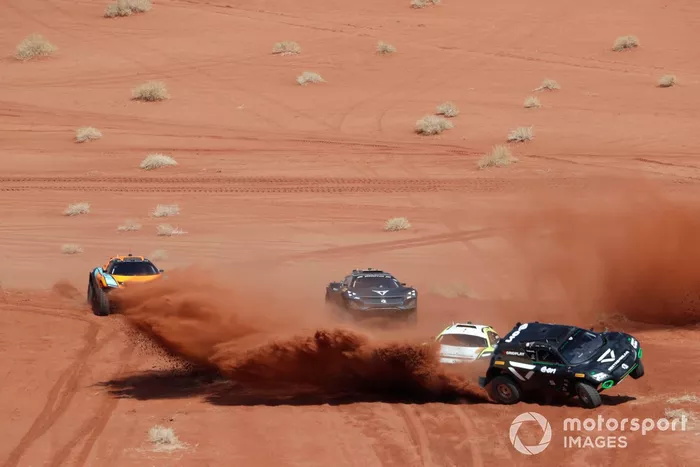 Hedda Hosas, Lance Woolridge, Veloce Racing Molly Taylor, Kevin Hansen, JBXE Jutta Kleinschmidt, Nasser Al-Attiyah, Abt Cupra XE Emma Gilmour, Tanner Foust, McLaren Extreme E 