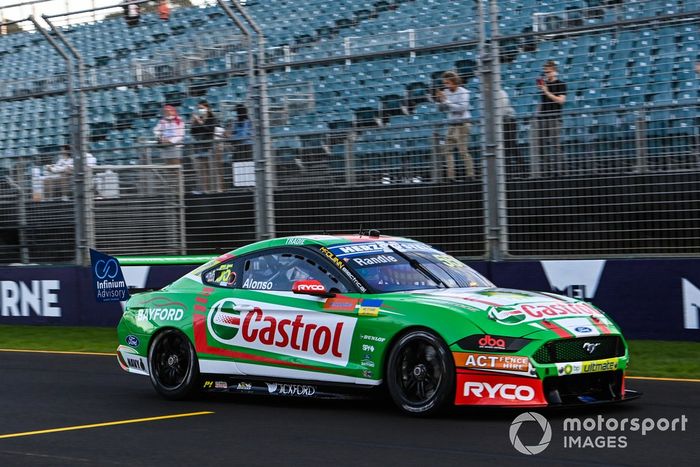 Fernando Alonso, Alpine F1 Team, pilota con Thomas Randle, Tickford Racing, Ford Mustang GT