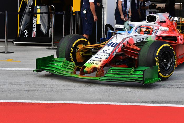 Robert Kubica, Williams FW41 con parafina aerodinámica sobre todo el automóvil