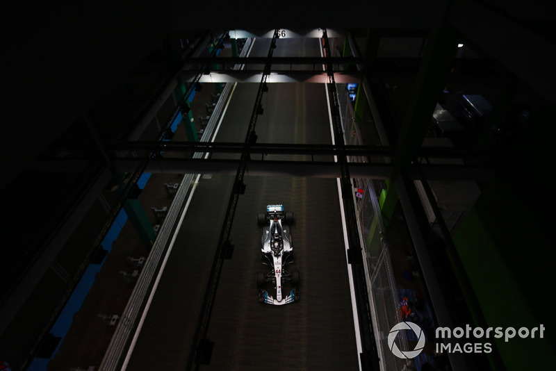 Lewis Hamilton, Mercedes AMG F1 W09 EQ Power+
