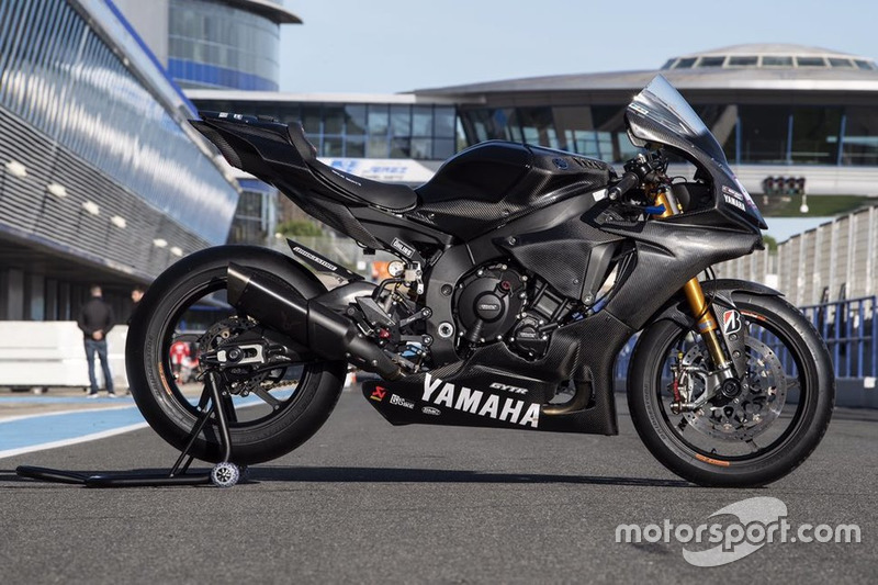 Motor Superbike Yamaha yang ditunggangi Lewis Hamilton