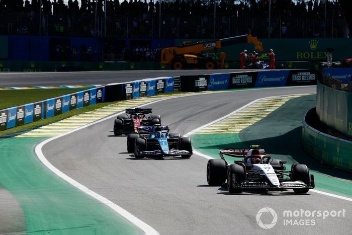 Yuki Tsunoda, AlphaTauri AT04, Pierre Gasly, Alpine A523, Valtteri Bottas, Alfa Romeo C43