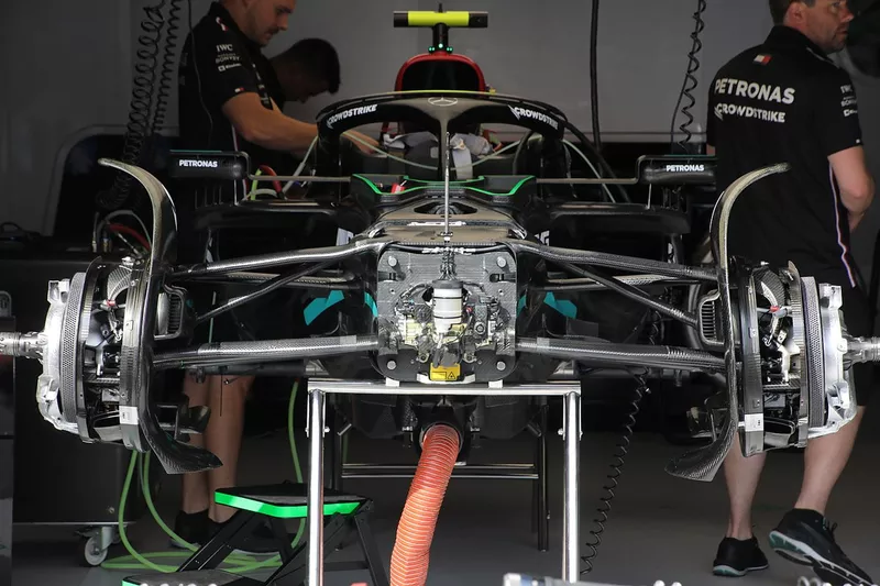 Détails techniques de la Mercedes W14