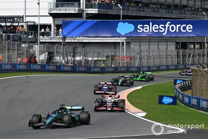 Lance Stroll, Aston Martin AMR24, Nico Hulkenberg, Haas VF-24, Yuki Tsunoda, RB F1 Team VCARB 01, Lewis Hamilton, Mercedes F1 W15