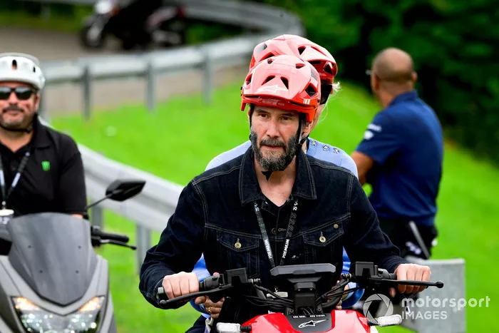Keanu Reeves