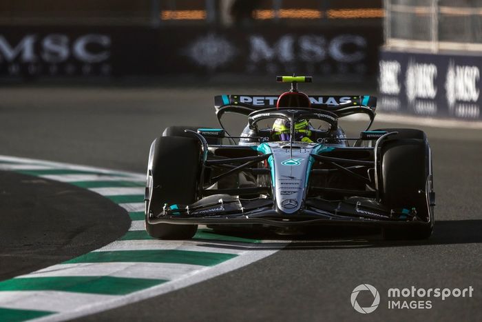 Lewis Hamilton, Mercedes F1 W15