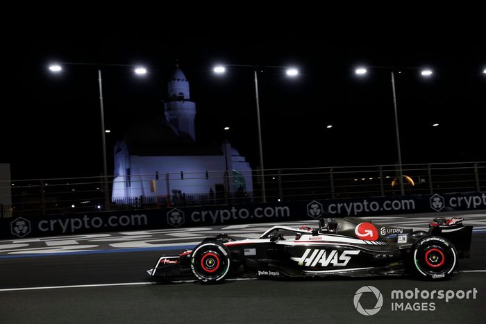 Kevin Magnussen, Haas VF-23