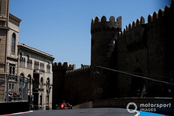 Carlos Sainz Jr., Ferrari SF21