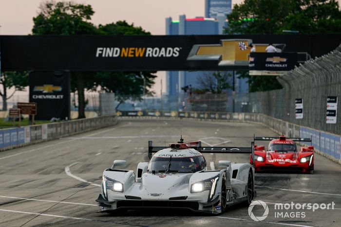 #01 Chip Ganassi Racing Cadillac DPi: Renger van der Zande, Kevin Magnussen