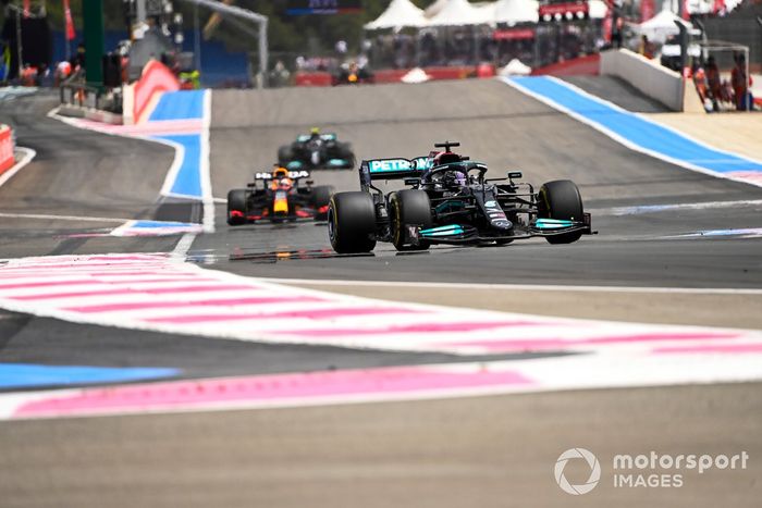 Lewis Hamilton, Mercedes W12, Max Verstappen, Red Bull Racing RB16B