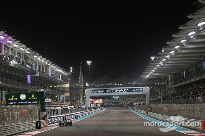 Lewis Hamilton, Mercedes AMG F1 W07 Hybrid