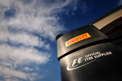 Моторхоум Pirelli