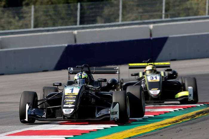 Joel Eriksson, Motopark Dallara F317 - Volkswagen