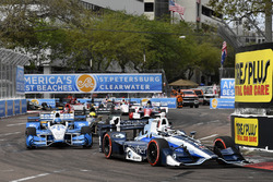 Max Chilton, Chip Ganassi Racing Honda, Josef Newgarden, Team Penske Chevrolet
