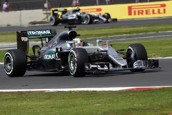 Льюис Хэмилтон, Mercedes AMG F1 W07 Hybrid