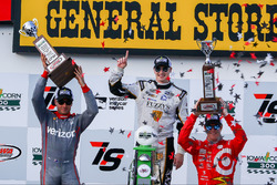 Podium: Sieger Josef Newgarden, Ed Carpenter Racing, Chevrolet; 2. Will Power, Team Penske, Chevrole