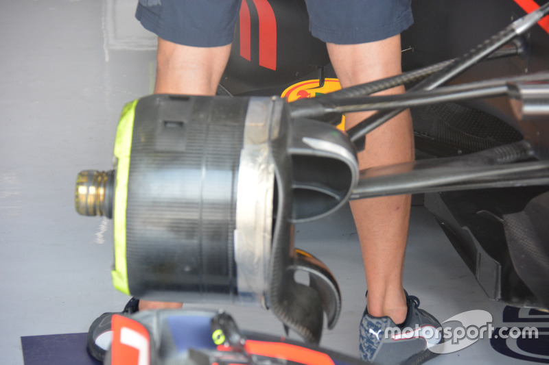 Red Bull RB12: Vorderradbremse, Daniel Ricciardo