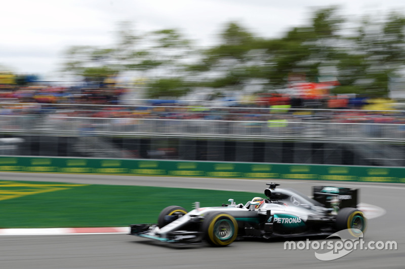 Lewis Hamilton, Mercedes AMG F1 W07 Hybrid