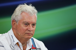Pat Symonds, Williams Chief Technical Officer, tijdens de FIA persconferentie