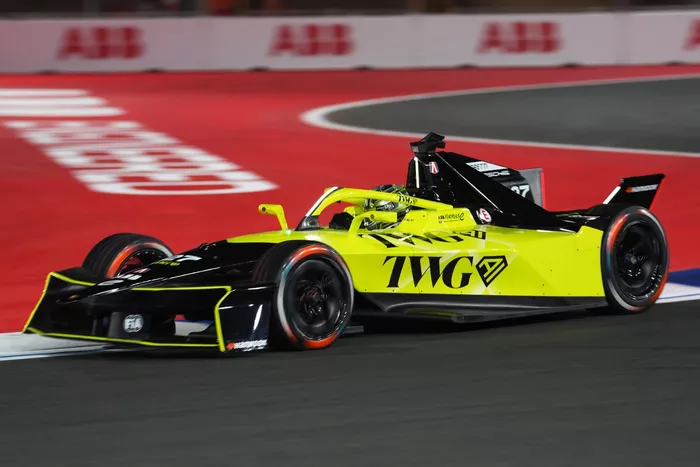 Jake Dennis, Andretti Formula E