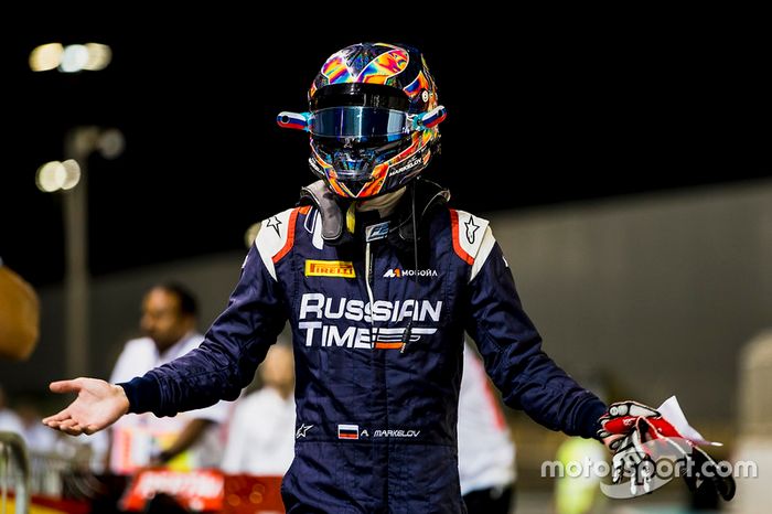 Polesitter Artem Markelov, RUSSIAN TIME