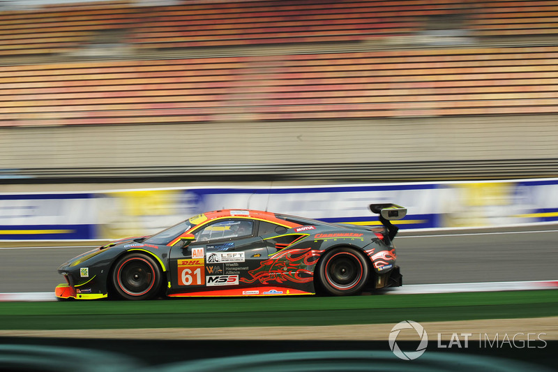 #61 Clearwater Racing Ferrari 488 GTE: Weng Sun Mok, Keita Sawa, Matt Griffin