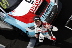 Le vainqueur Jean-Karl Vernay, Audi Sport Leopard Lukoil Team Audi RS 3 LMS