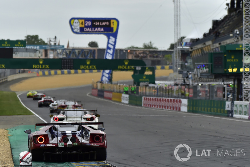 #67 Ford Chip Ganassi Racing Ford GT: Andy Priaulx, Harry Tincknell, Tony Kanaan