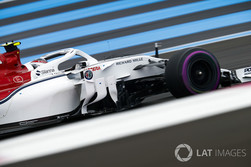 Leclerc ve Sauber Q3'e kalmayı kutluyor