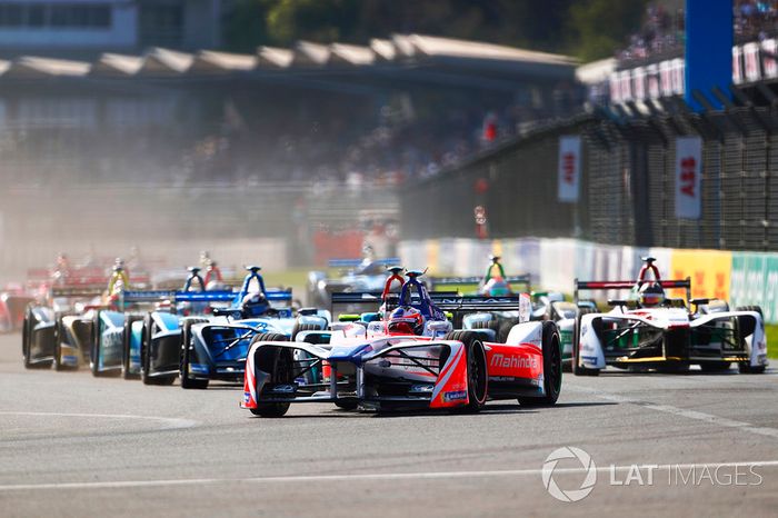Felix Rosenqvist, Mahindra Racing, al inicio de la carrera