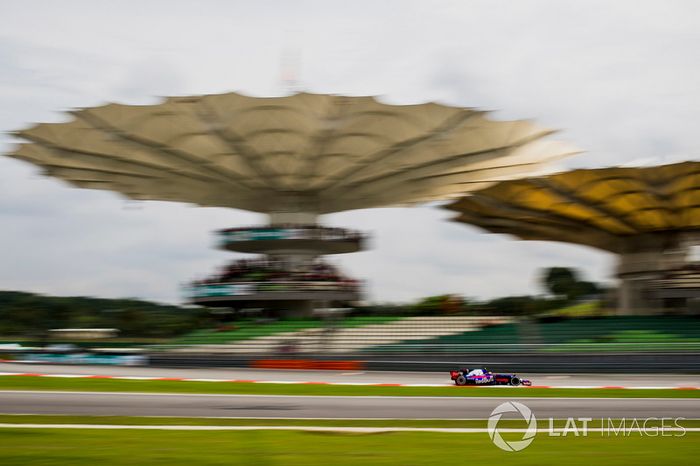 Carlos Sainz Jr., Scuderia Toro Rosso STR12
