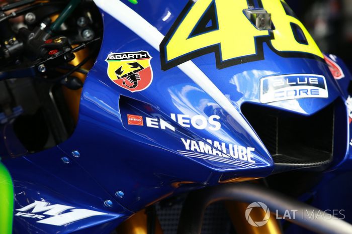 Yamaha revisa la moto de Valentino Rossi, Yamaha Factory Racing