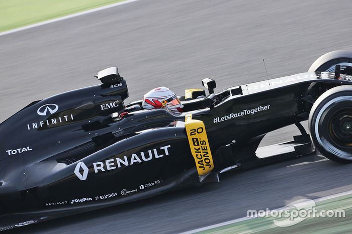 Kevin Magnussen, Renault Sport F1 Team RS16