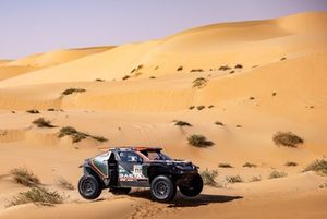 #212 The Dacia Sandriders Dacia: Cristina Gutierrez, Pablo Moreno