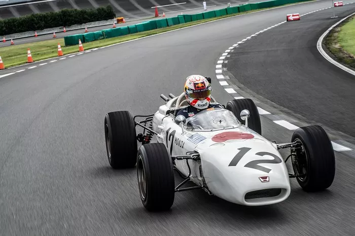 Max Verstappen, Honda RA272 