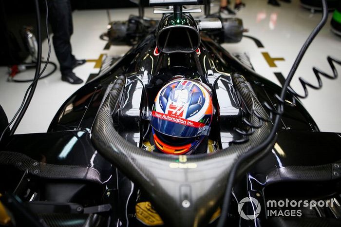 Romain Grosjean, Haas F1, in cockpit