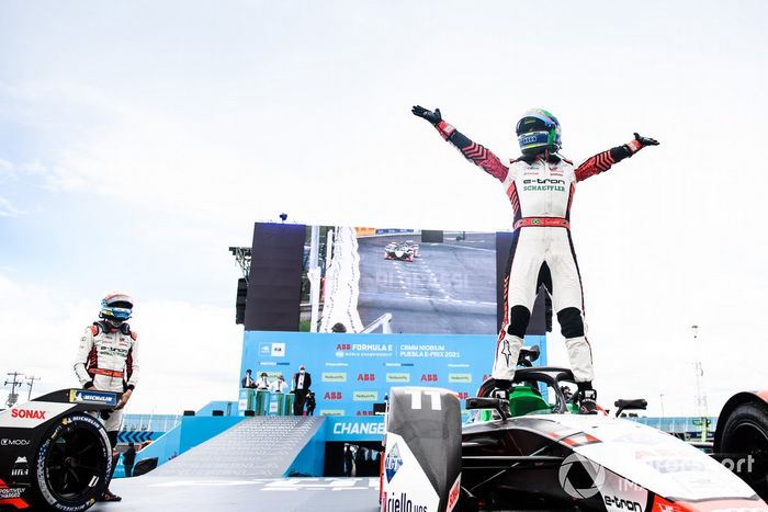 Ganador Lucas Di Grassi, Audi Sport ABT Schaeffler en Parc Ferme