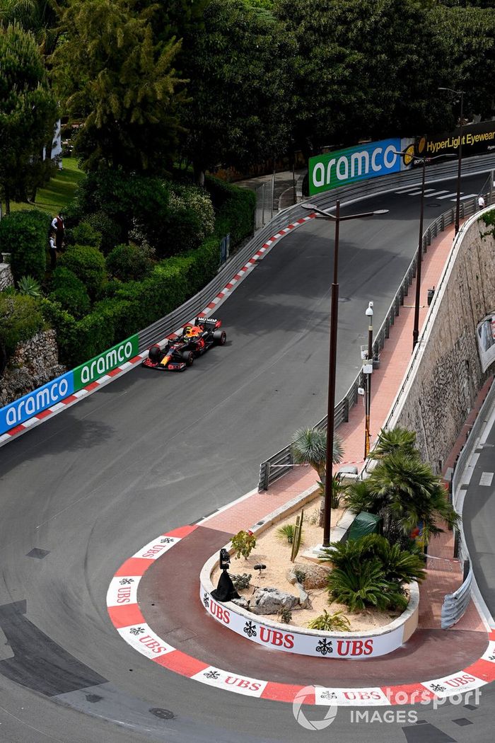 Sergio Pérez, Red Bull Racing RB16B