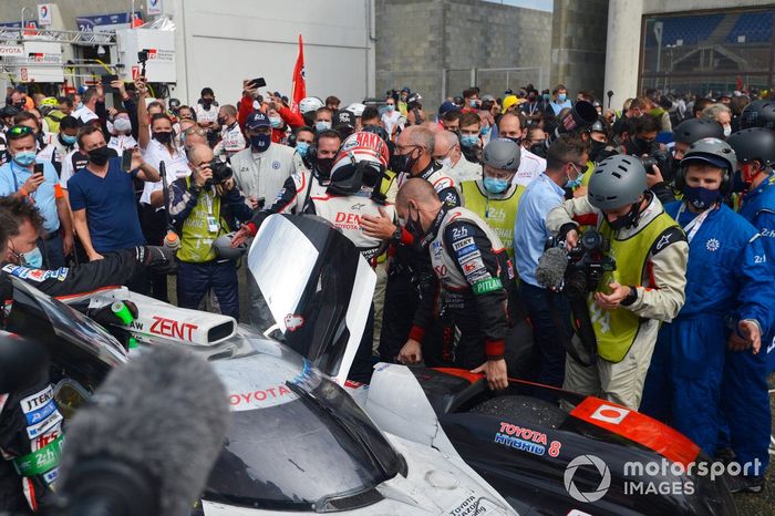Ganadores #8 Toyota Gazoo Racing Toyota TS050: Sebastien Buemi, Kazuki Nakajima, Brendon Hartley