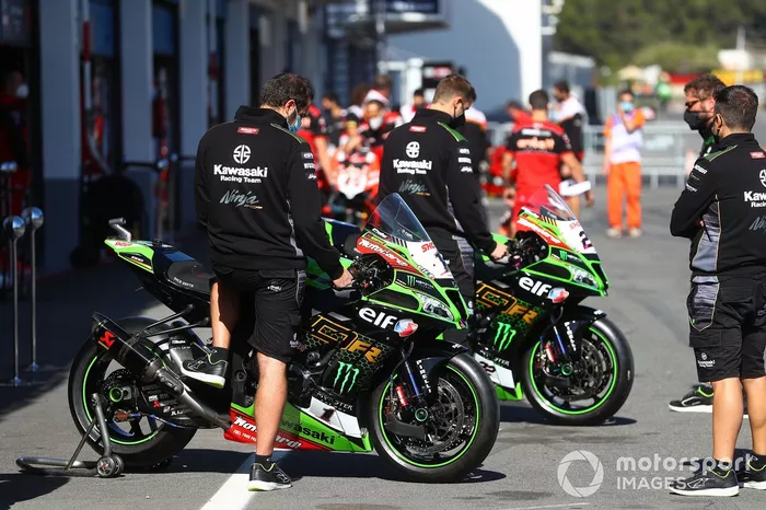 Jonathan Rea, Kawasaki Racing Team, Alex Lowes, Kawasaki Racing Team bike