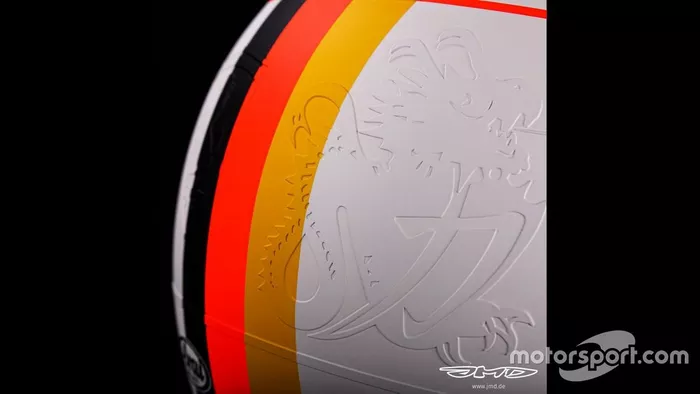 Capacete de Sebastian Vettel em homenagem a Michael Schumacher no GP de Eifel de F1