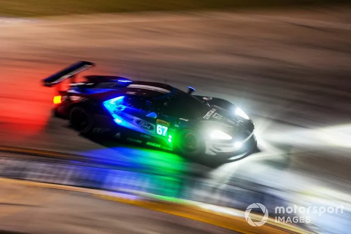 #67 Ford Chip Ganassi Racing Ford GT: Andy Priaulx, Harry Tincknell, Jonathan Bomarito