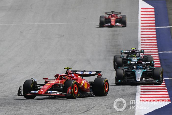 Carlos Sainz, Ferrari SF-24, George Russell, Mercedes F1 W15, Lewis Hamilton, Mercedes F1 W15, Charles Leclerc, Ferrari SF-24