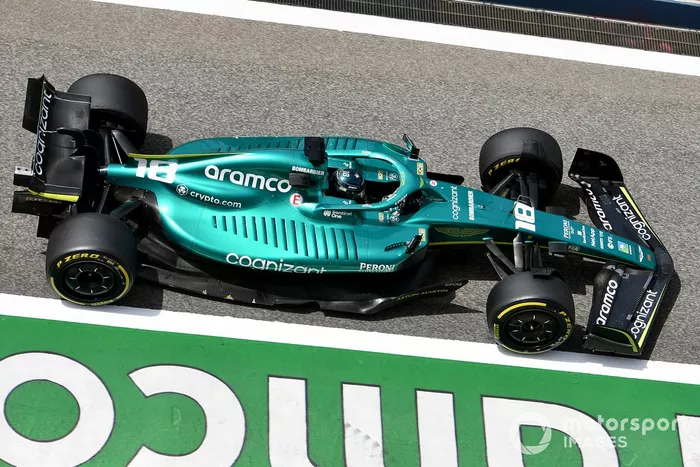15º Lance Stroll, Aston Martin AMR22