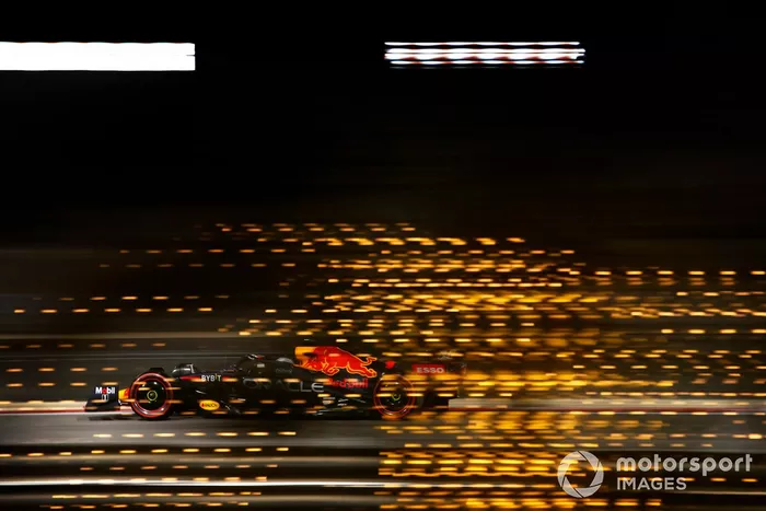 Max Verstappen, Red Bull Racing RB18
