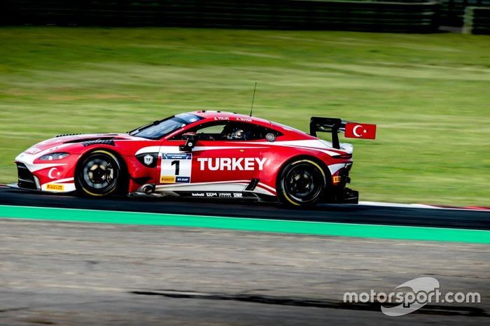 Ayhancan Güven, Salih Yoluç, Türkiye Takımı, Aston Martin Vantage