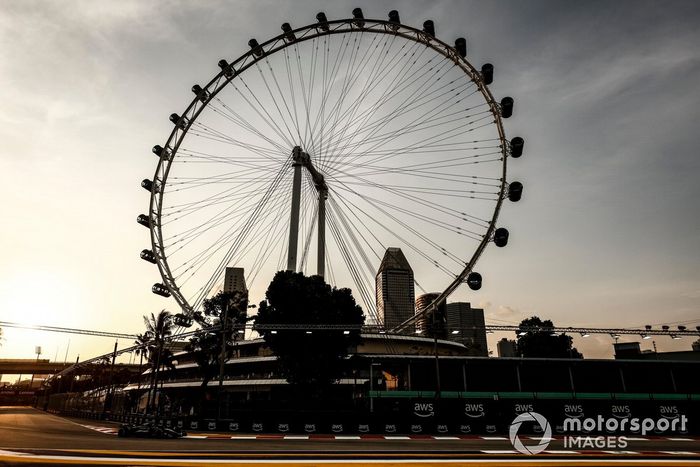 Lewis Hamilton, Mercedes F1 W14