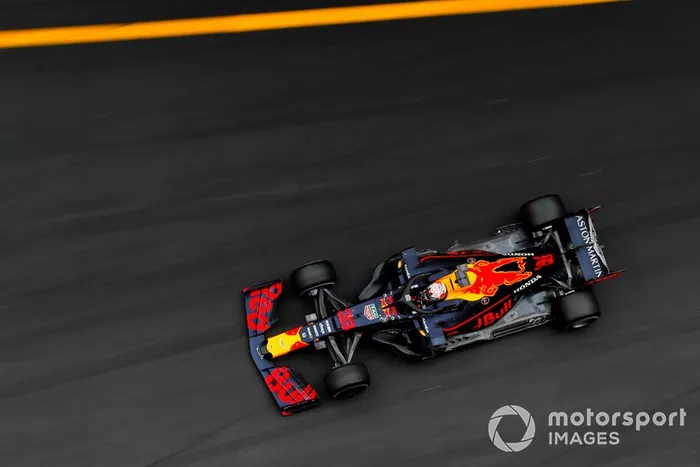 Red Bull Racing - 340 millones