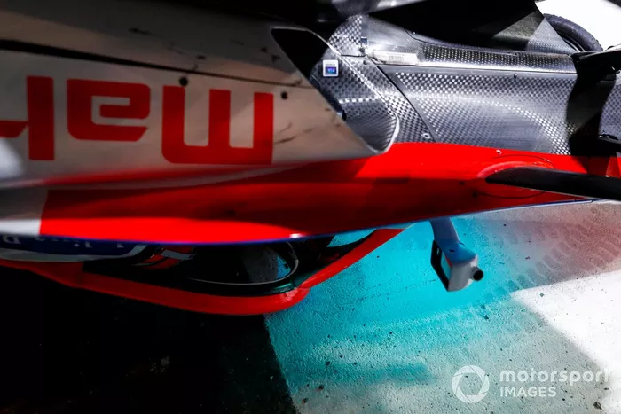 Alex Lynn, Mahindra Racing, M7Electro, volcado tras el accidente
